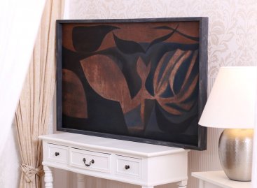 Obraz Roberta Piesena rámovaný v úzkém industriálním rámu