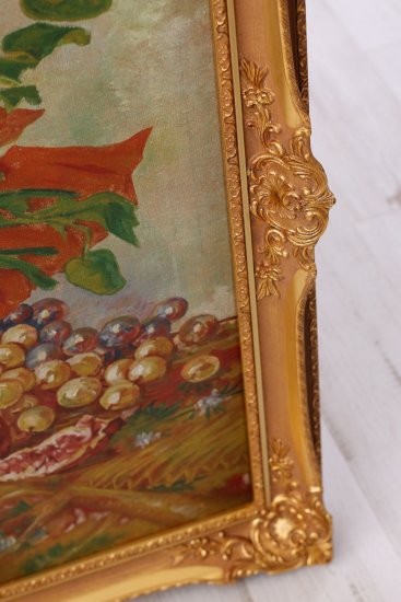 Ornamenty tradičního zlatého blondelového rámu s patinou na obraze Luční Máky