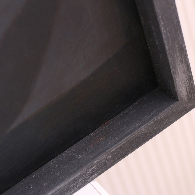 Industriální rám se vzhledem černého železa - detail