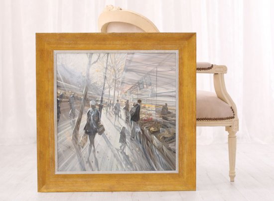 Moderní rámování malby na plátně do širokého žlutého rámu se stříbrnou linkou