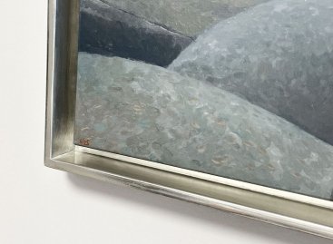 Luxusní plovoucí rám spravým bílým zlatem na vnitřní straně a černou na vnější 