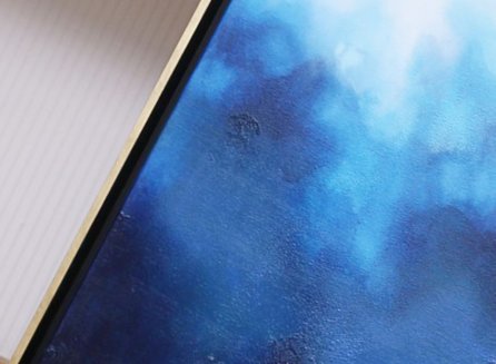 Moderní plovoucí rám na barevný abstraktní obraz 