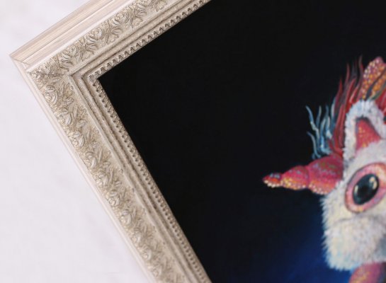 Tradiční ornamentální rám s dekorem akantového listu na obraze Kláry Sedlo Příchod dne