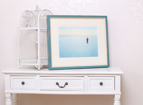 Levný tyrkysový rám s patinou na plakát s motivem moře 