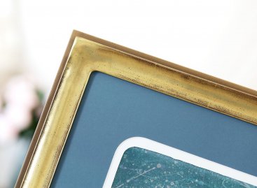 Luxusní zakázkový rám na litografii Adolfa Borna s do obloučku vypracovaným rohem