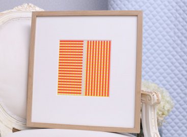 Serigrafie Ivan Picelj v oboustranném rámování se dvěma paspartami a dubovým rámem