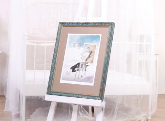 Krásné rámování litografie Štědrý den Jiřího Suchého do tyrkisového rámu a světle hnědé pasparty