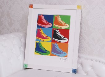 Rámování obrazu Andy Warhol Converse do zakázkového rámu s barevnými rohy
