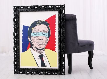 Glamour rámování serigrafie Václav Havel do výrazného černého lesklého rámu s ornamentem 