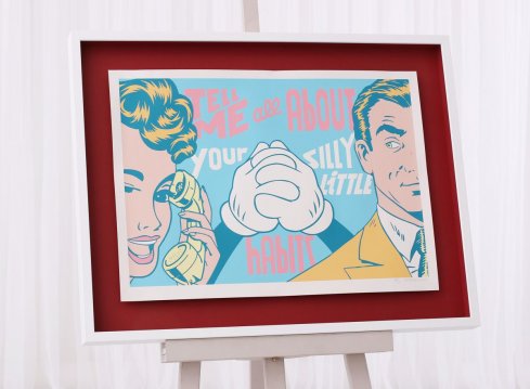 Moderní bílý prostorový rám s cihlovou paspartou na obraz Silly Habits Pasty Onera