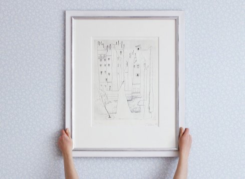 Zrestaurovaný lept Josefa Šímy Paříž v bílé paspartě a moderním rámu