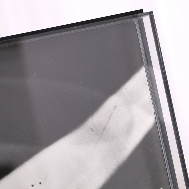 Zakázkový plexi box jako moderní rámování originální fotografie Jaroslava Rösslera