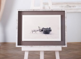 Rámování fotografie Martin Stranka, Until You Wake Up, v bílém dřevěném rámu