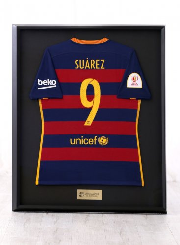 Rámování fotbalového dresu FC Barcelona - Luis Suarez 