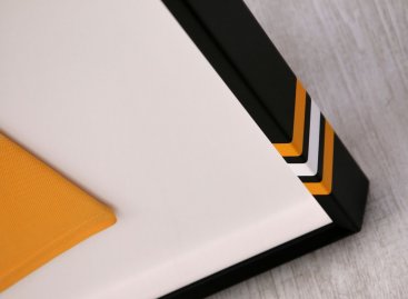 Barvy týmu Pittsburgh Penguins na rámu na hokejový dres Sidney Crosby