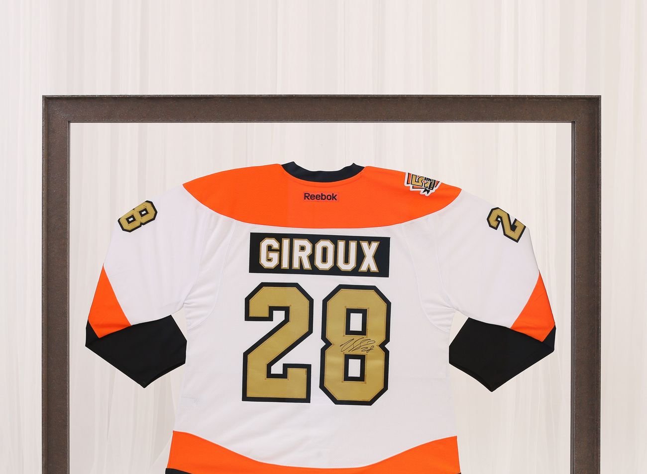 /WEB-galerie/06-dresy/0003-hokej/Giroux/Ramovani_dresu_hokej_Giroux.jpg