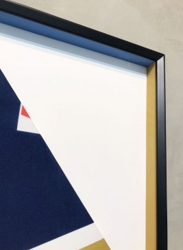 Hokejový dres  Pavla Patery v 3D rámování do moderního rámu v barvách týmu Rytíři Kladno