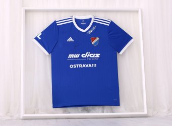 Oboustranně zarámovaný dres Baník Ostrava Baroš mezi dvěma skly – přední strana