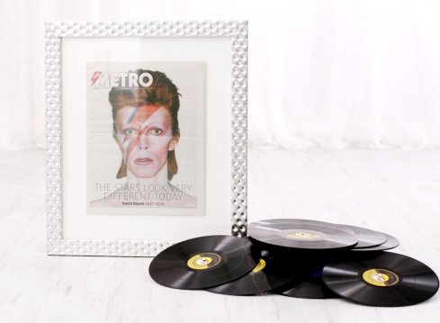 Priostorové rámování Novin do výrazného glamour  rámu