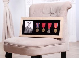 Rámování vojenských vyznamenání a medailí