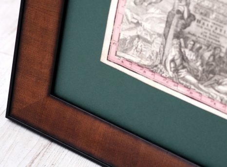 Rámování historické mapy Švýcarska do dýhovaného rámu a zelené pasparty