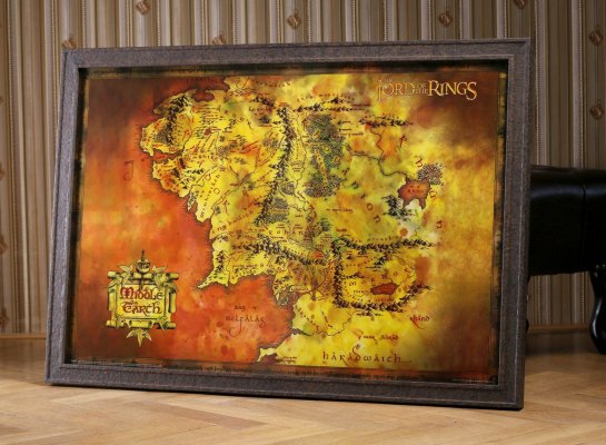 Stylové rámování mapy Středozemě z Pána prstenů do železného rámu