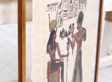 Zajímavé rámování papyru mezi dvě skla do úzkého rámu