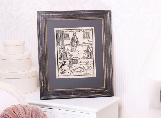 Historizující rámování starého tisku Matthew Hopkins, The Discovery of Witches 