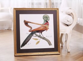 Rámování plakátu Pražské jaro 2017 do klasického zlatého rámu na hnědou paspartu