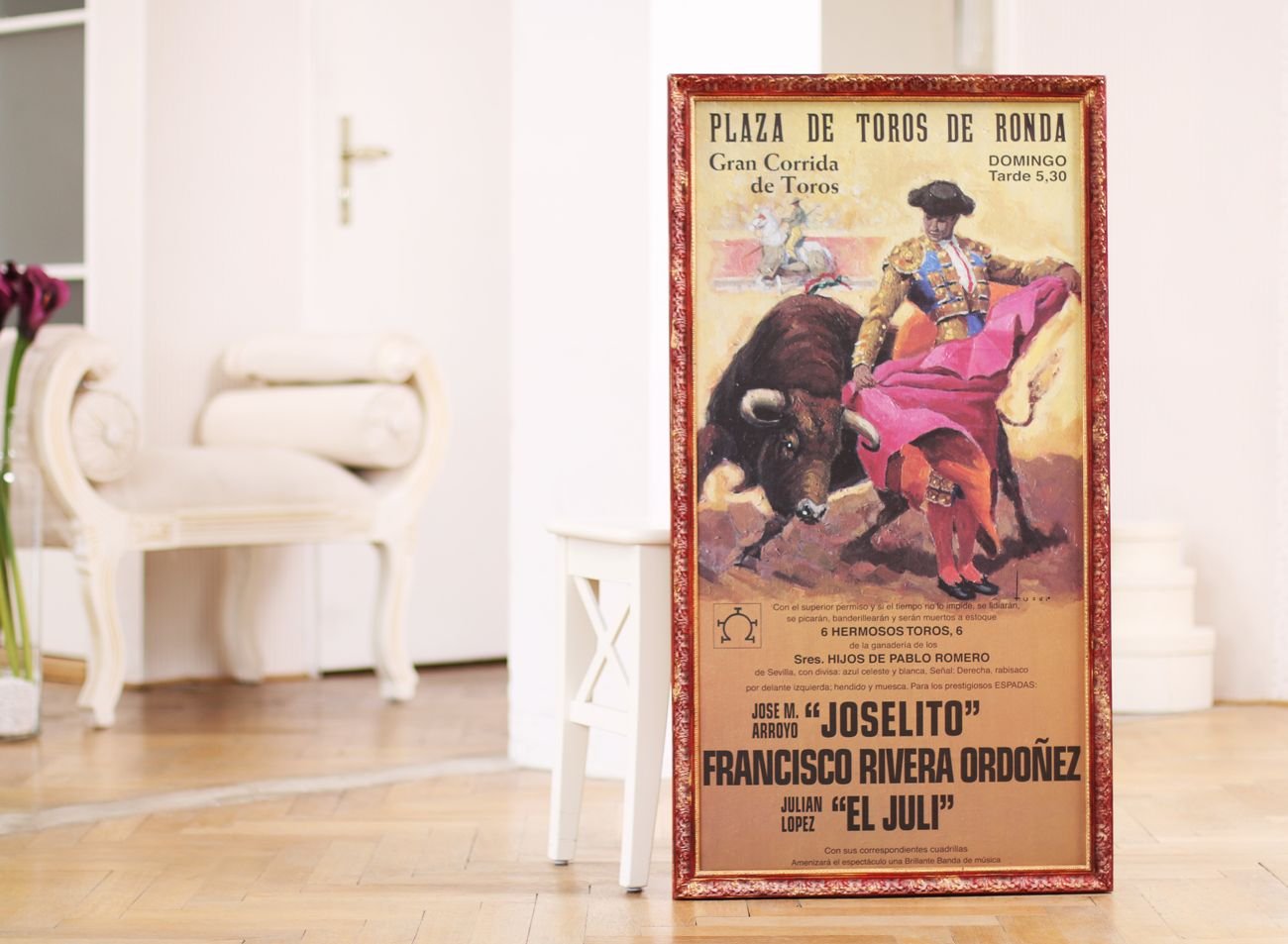 Elegantní ornamentální italský rám na plakát Grand Corrida v červené a zlaté