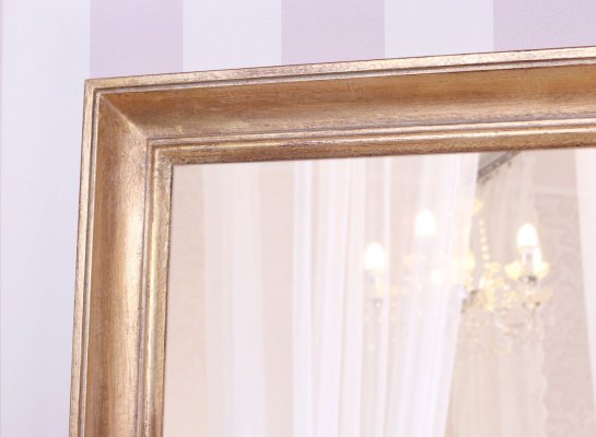 Tradičně profilovaný zlacený rám kvalitního zakázkového italského zrcadla