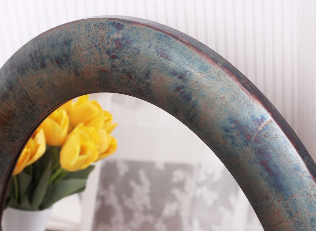 /WEB-galerie/21_Zrcadla/01_VIV/Oxidy/Ovalny%20nas/Luxusni-moderni-ovalny-ram-zrcadlo-oxid-opal.jpg