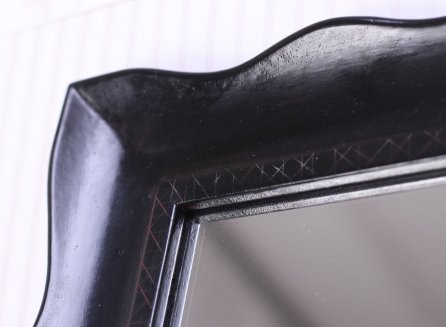 Luxusní černý vyřezávaný rám na zrcadlo s tvarem organické vlnky