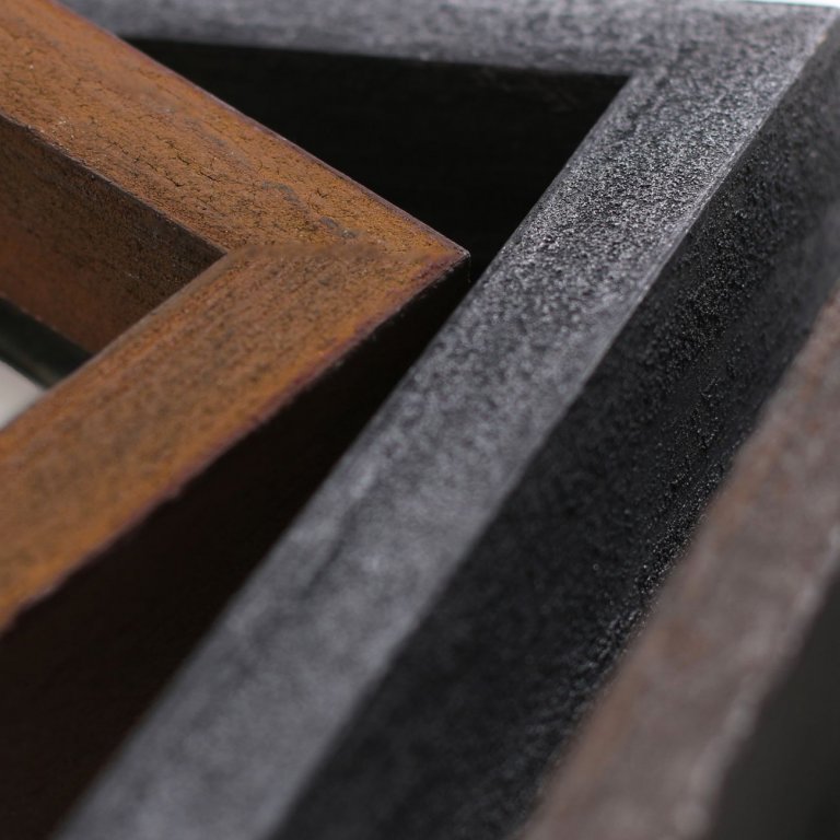 Vzorky exkluzivních italských industriálních rámů