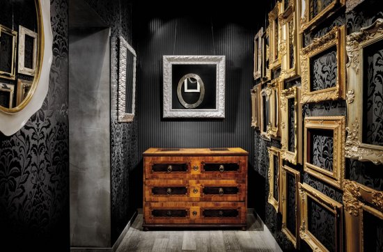 Interiér rámařství Frame-it.cz v Praze 7