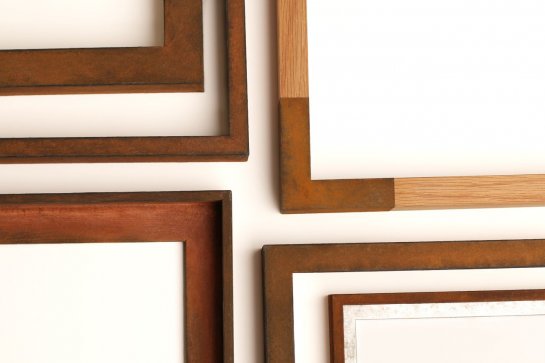 Designové modelové rámy na obrazy z dubového dřeva a pravé rzi - vzorek