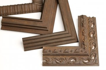 Vzorky rámů na zrcadla se vzhledem imitace rzi