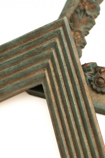 Vzorky luxusních rámů vzhledu staré bronzi