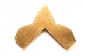 Luxusní zlatý rám na obrazy a zrcadla ručně vyřezaný do tvaru špičaté vlny v patinovaném zlatě